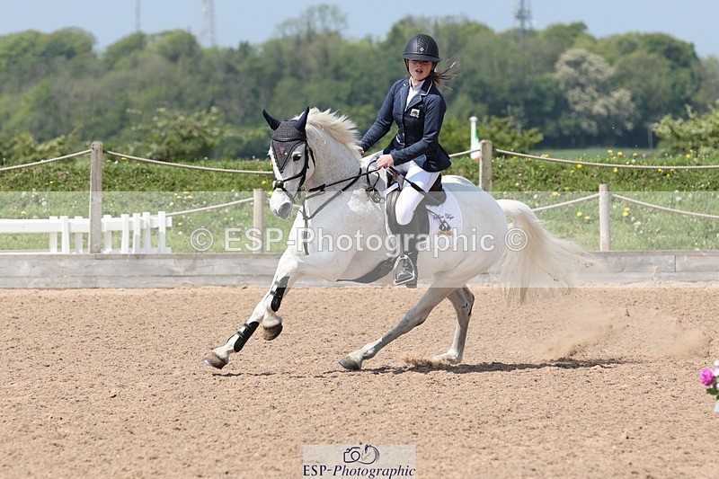 250503-121015-00944 - Cls 9 Pony Foxhunter and 1.10m Open