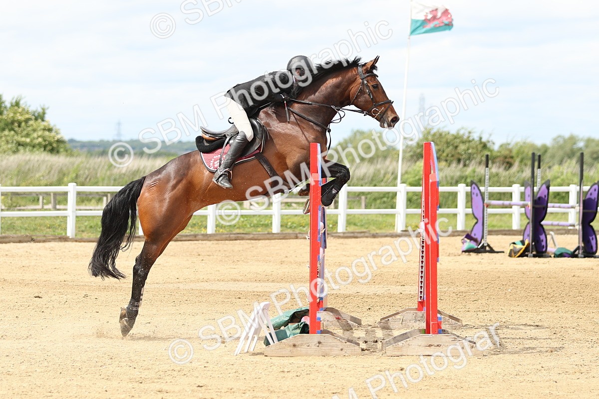 SBM_001143 - Class 4 - Senior Newcomers - 1.10m