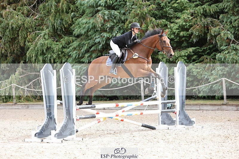 250829A-110110-01268 - Cls 7 British Novice and 90cm