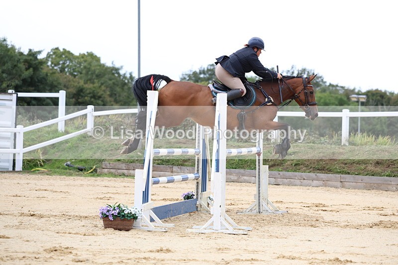 3E7A3142 - Class 8: Senior Newcomers/1.10m open