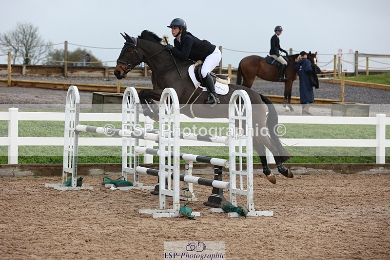 231112A-123355-04057 - Cls 19 Snr 1.05m Open