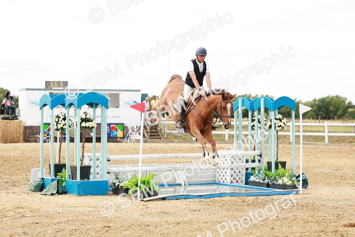 SBM_018838 - Class 21 - Senior Newcomers Championship 2d Rd