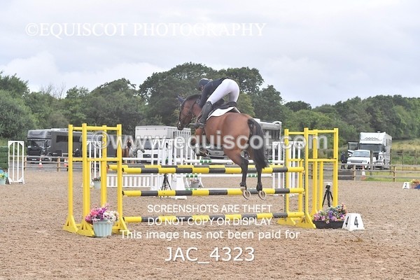 JAC_4323 - CLASS 7 Senior Foxhunter/ 1.20m Open