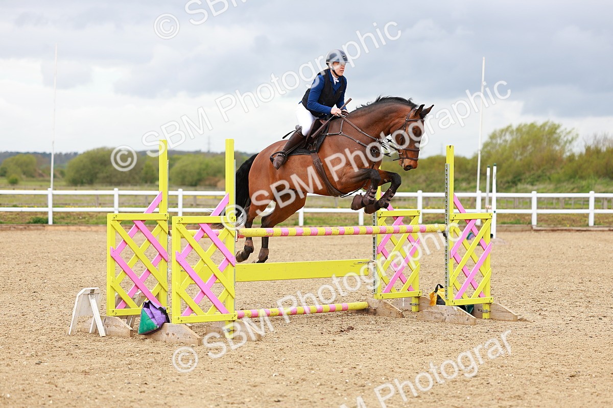 SBM_002271 - Class 10 - Senior Newcomers - 1.10m