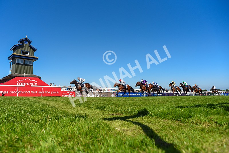 130525-Race 1-Artista-4200 - Race 1