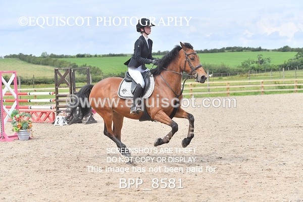 BPP_8581 - CLASS 19 SUN Pony Foxhunter/ 1.10m Open