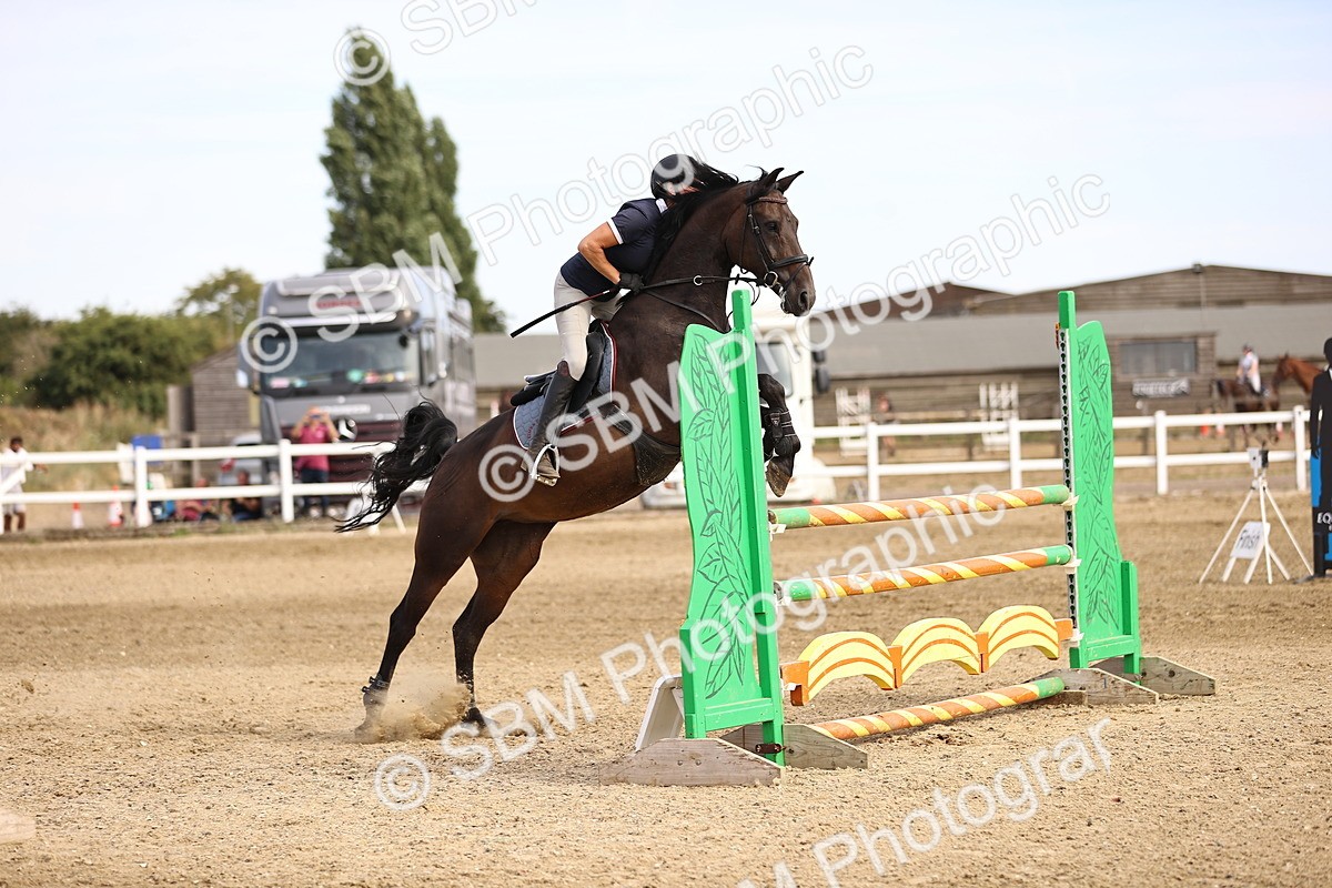 SBM_001469 - Class 6 - Senior Newcomers 1.10m