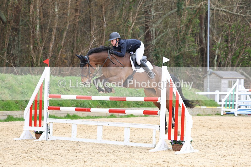 3E7A7703 - Class 8: Senior Newcomers/1.10m open