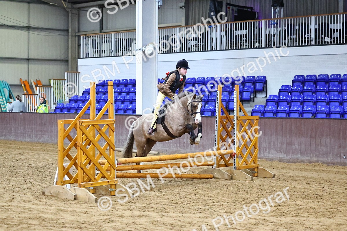 SBM_003055 - Class 35 - 60cm Training Stakes