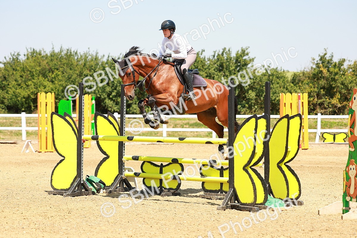 SBM_001557 - Class 4 - Senior Newcomers - 1.10m