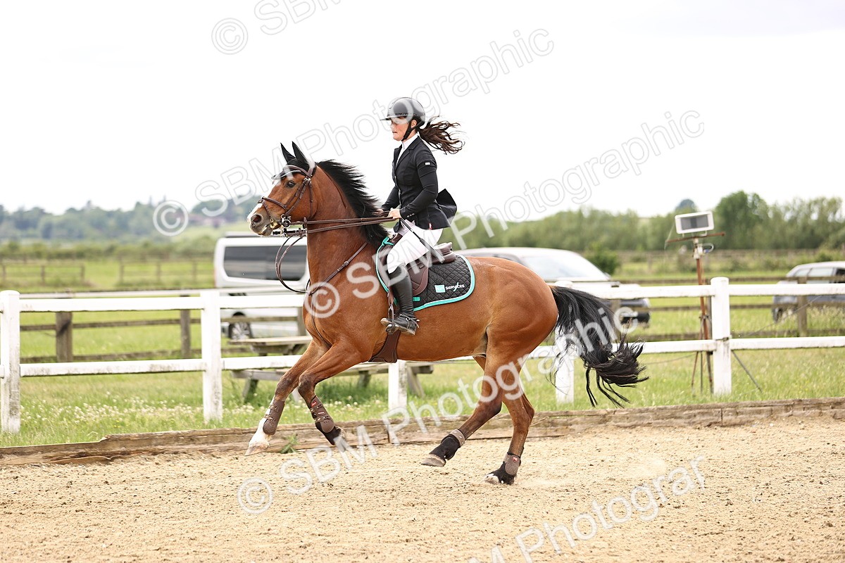 SBM_007792 - Class 19 - Senior Newcomers - 1.10m