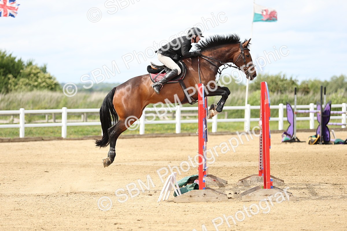 SBM_001182 - Class 5 - Senior Foxhunter - 1.20m