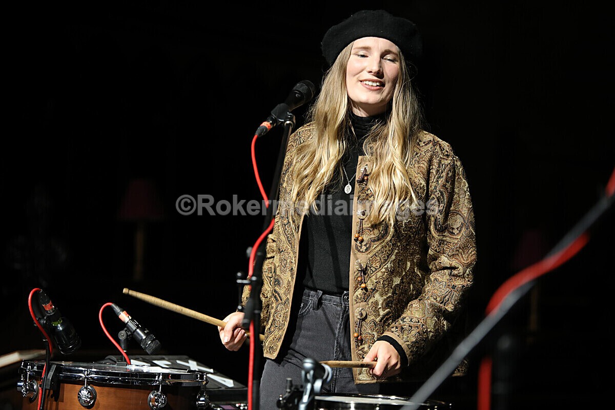 FOLK N BLUES-704 - FOLK and BLUES SEPT 2022