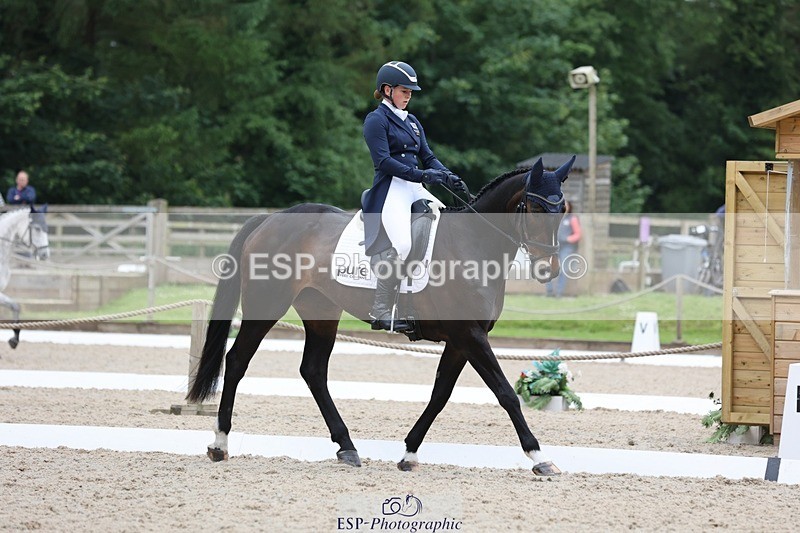 240524-164013-11097 - 372-PENCOS_CROWN_JEWEL-Millie_Juleff