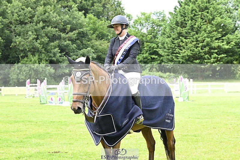 240711-154225-28759 - Cls 118 Snr 1.45m GP Jump Off and Presentations