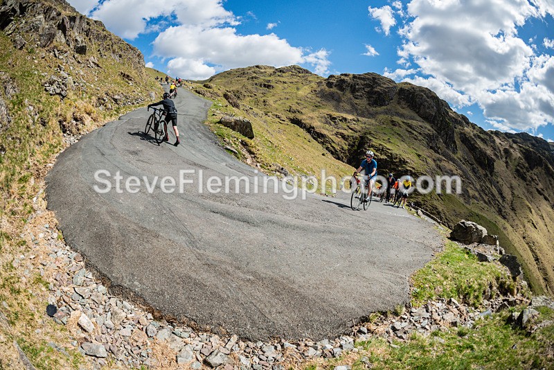 142411 - Hardknott Hairpin 14.00 - 15.00