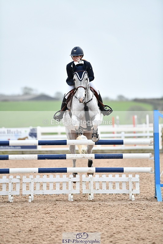 240124A-125147-00566 - Cls 3 Newcomers & 1.10m Open