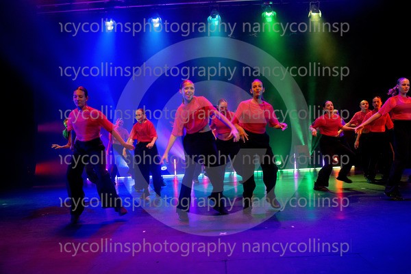 00989 - Nicki Minaj Medley