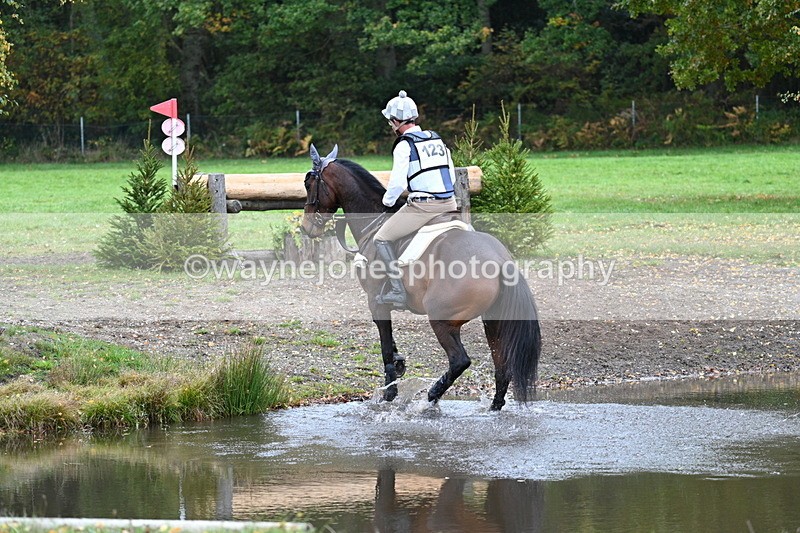 WJ7_4095 - Time 11:49 to 12:11