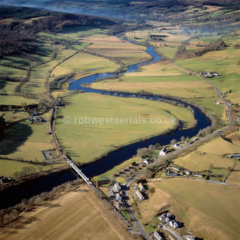 A00501C The RiverTay at Logierait 2004 - Lochs, glens and rivers
