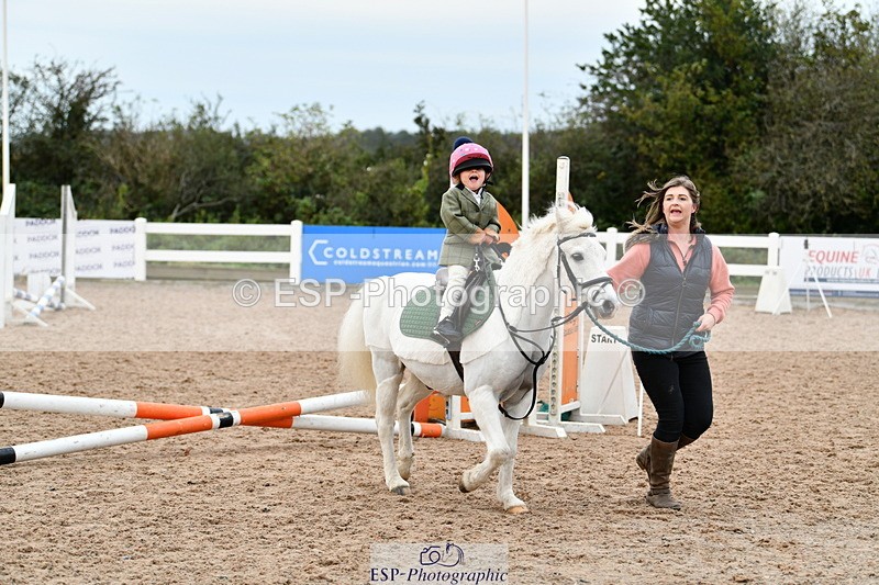 241013B-084604-00016 - Cls 1 Clear Round