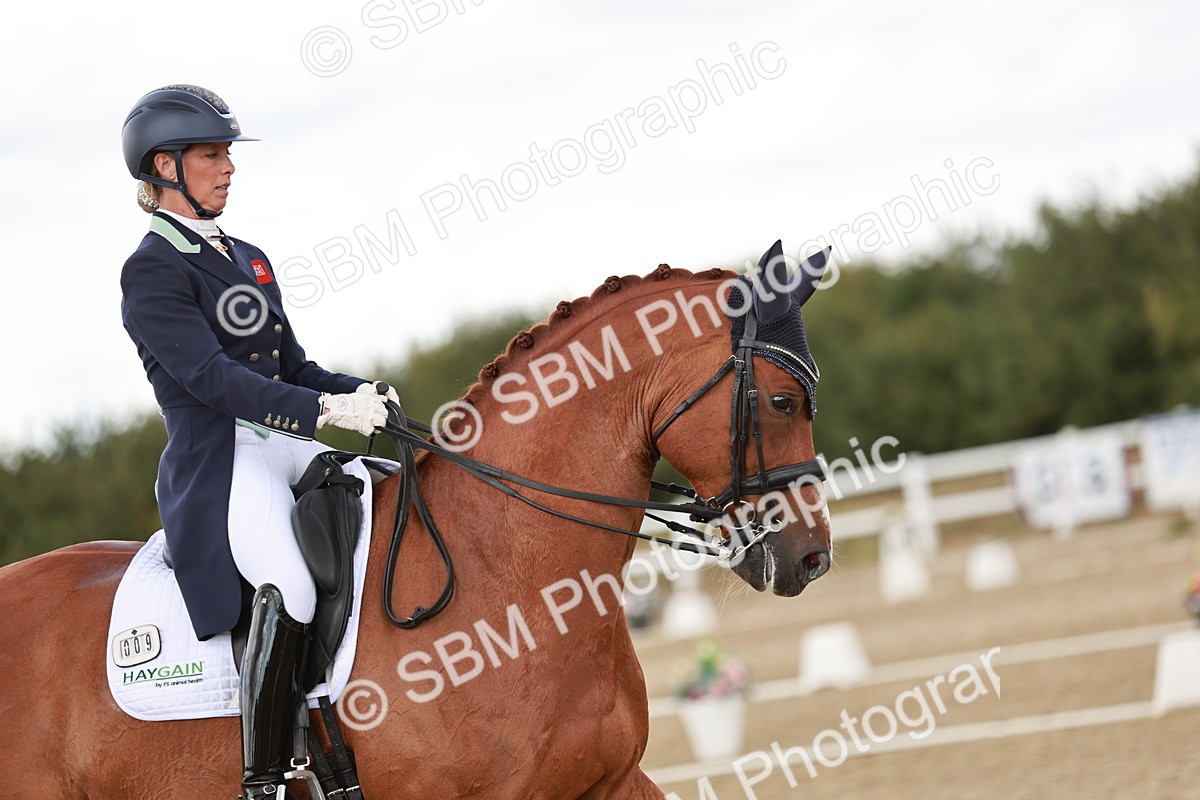 SBM_005491 - Class 5 - FEI PSG - 13.54.14.58
