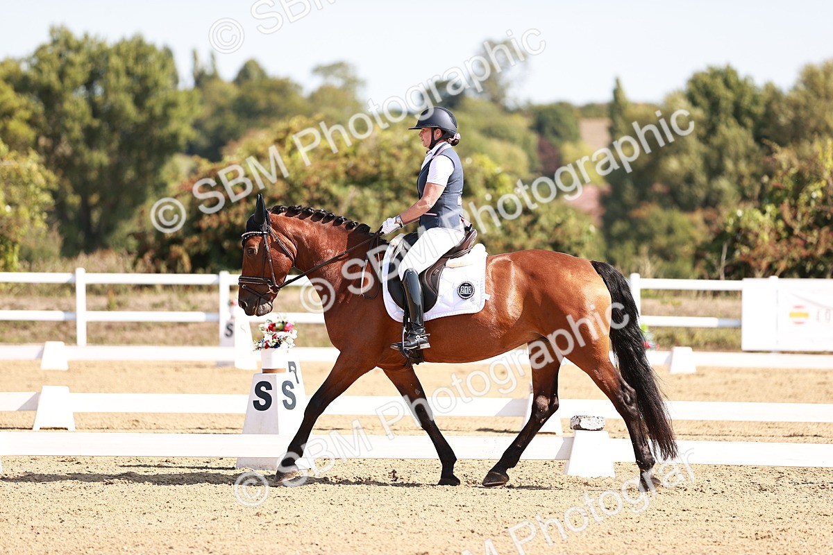 SBM_004413 - Class 12 - Novice 5 - 10.31-11.41