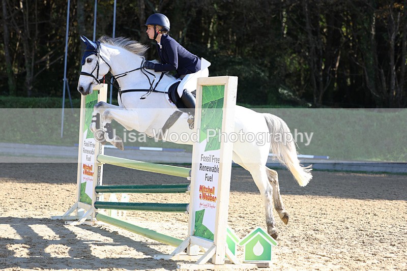 3E7A5354 - Class 4: Senior British Novice/90cm open