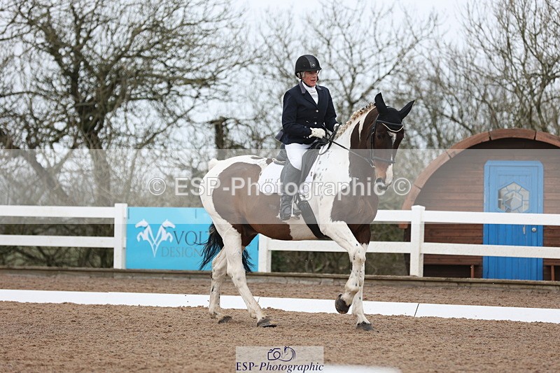 240121A-120211-01371 - Cls 12 Music Medium