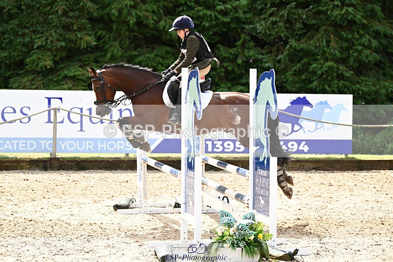 240824X-124646-25620 - 70cm Jump Off