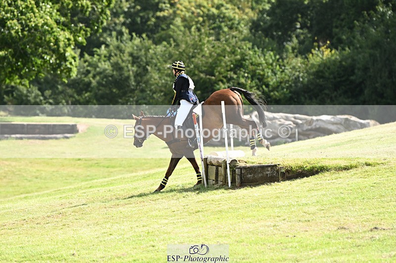 240825X-113657-32084 - 70cm XC 11.00 to 12.00