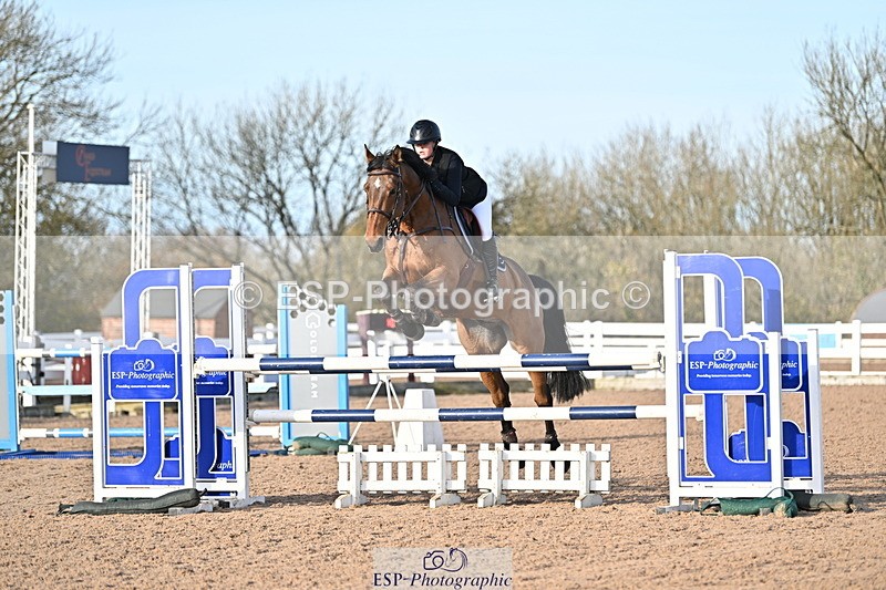 241113A-140917-00808 - Cls 05A&B Snr Fox & 1.20m Open