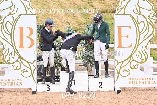 BPP_0250 - CLASS 25 SUN HOYS Redpost Equestrian Senior Foxhunter Second Round