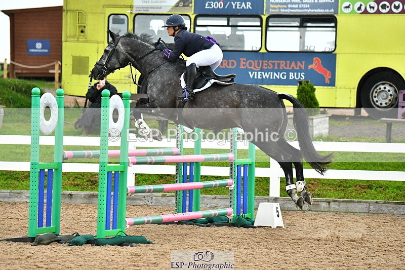 230812A-174136-10883 - Cls 30 A&B 1.10m Nat Am Qual & 1.10m Open