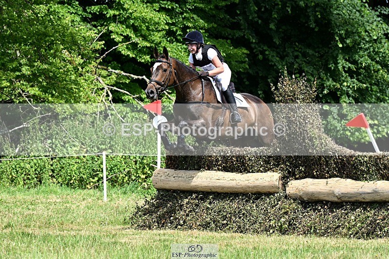 240629X-112357-0396 - 006-Eliza_Peters-REDPARK_SAMMEY