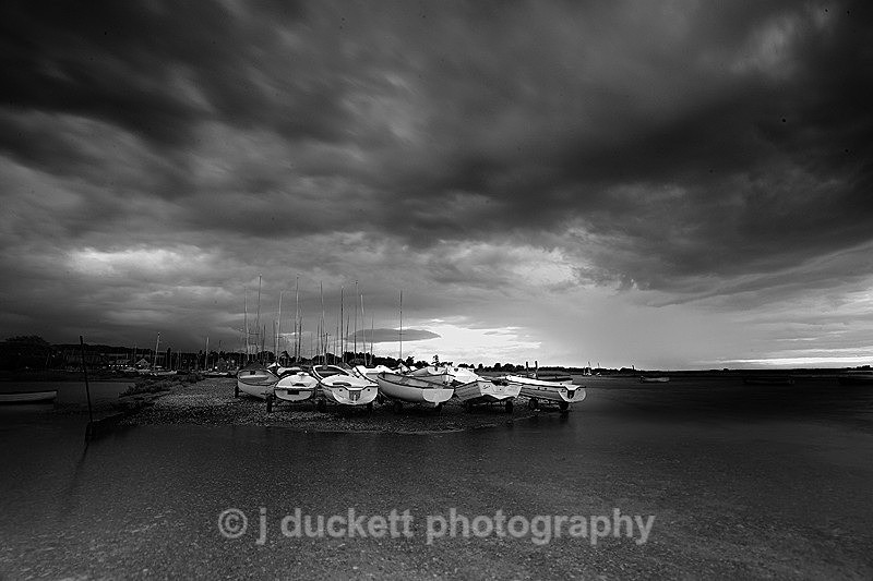  - Peer into the Darkness (coast)