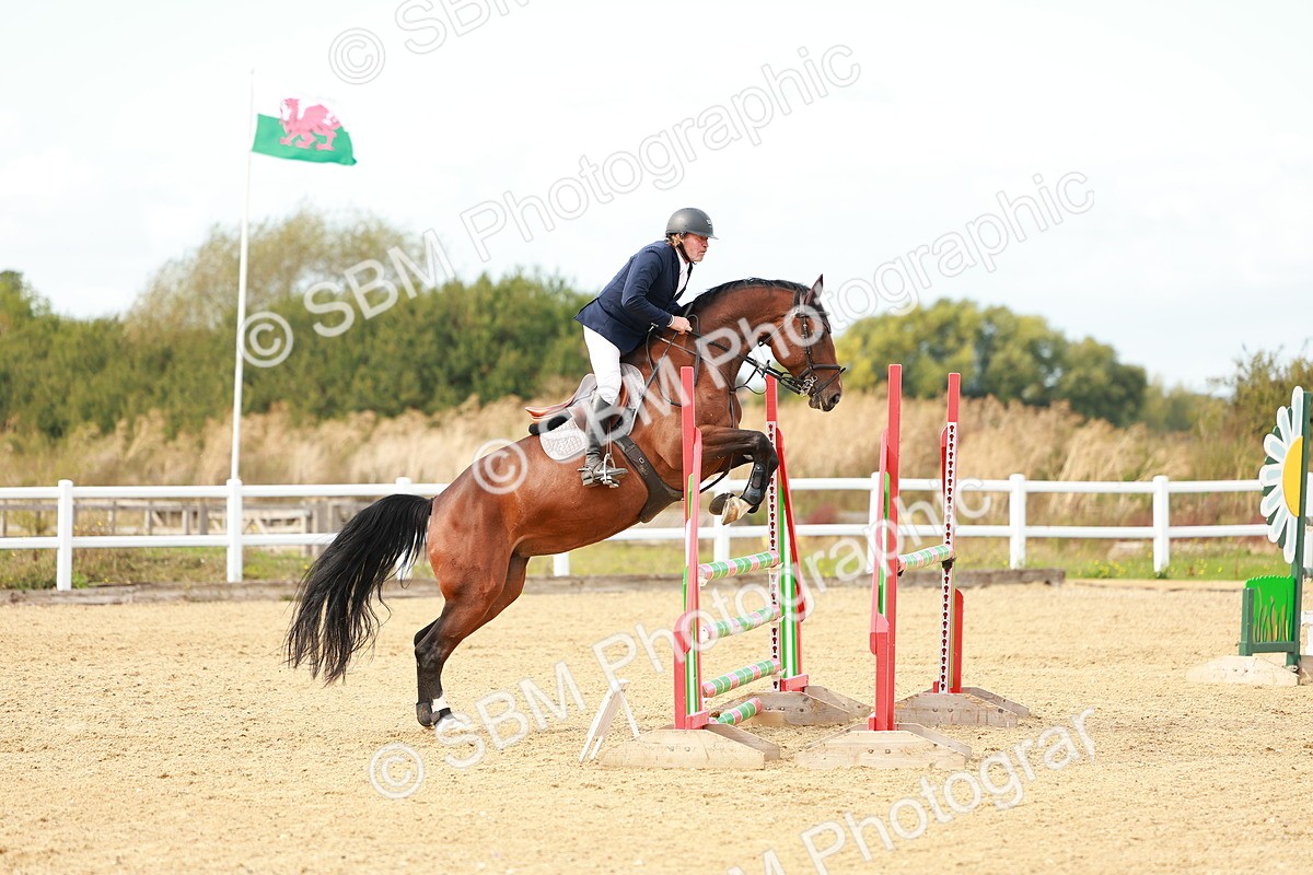 SBM_001762 - Class 4 - Senior Newcomers - 1.10m