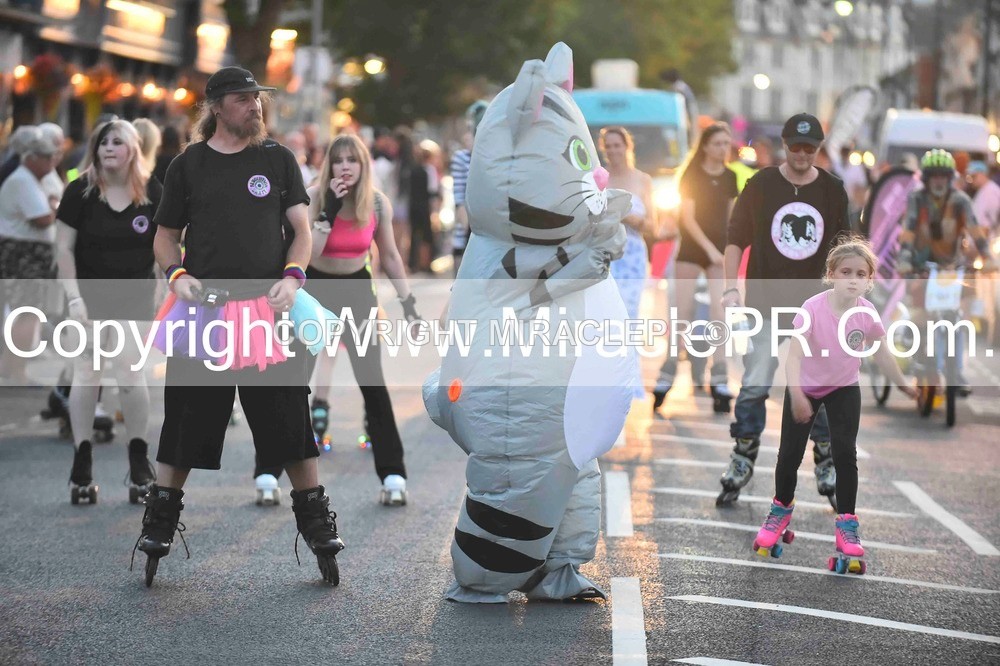 SH4_4041 - Carnival Procession.