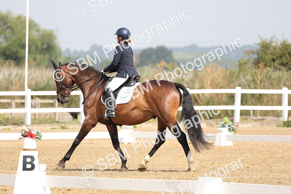 SBM_005721 - Class 6 - Novice 6 - 10.26-11.29