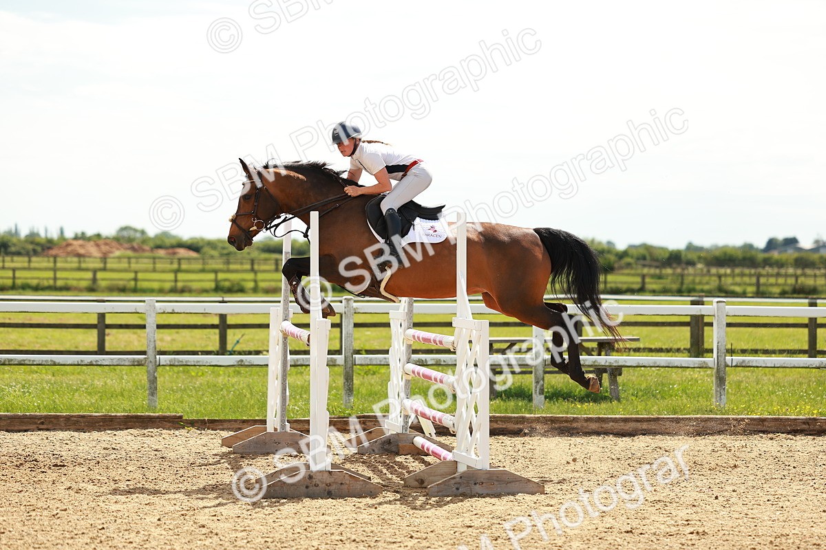 SBM_002447 - Class 4 - Senior Newcomers - 1.10m