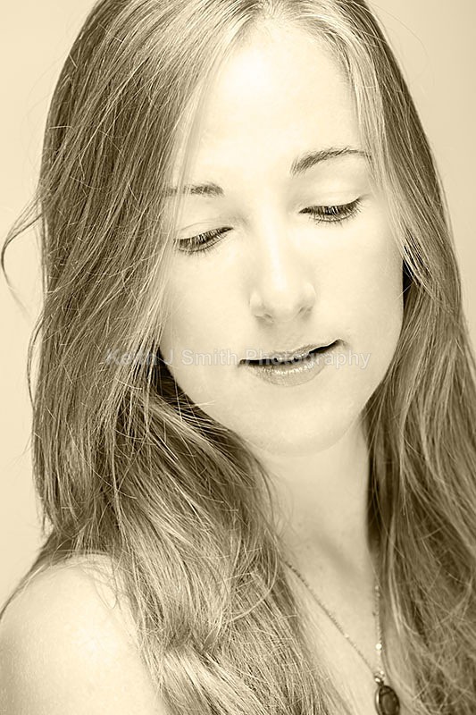 4KJS9724BW - Portraiture