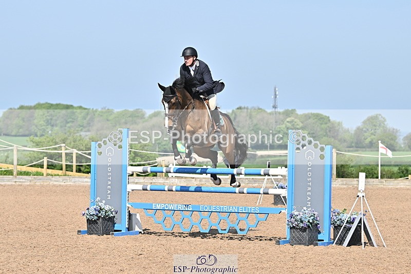 240509A-100420-00762 - Cls 8 Foxhunter