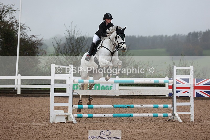 231112A-135227-04694 - Cls 20 Newcomers & 1.10m Open