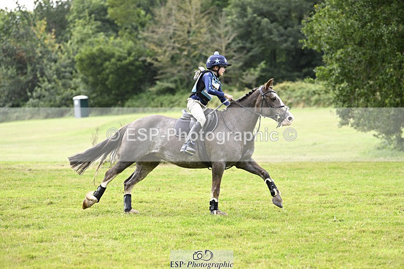 240825X-135404-34494 - 80cm XC 13.30 to 14.30