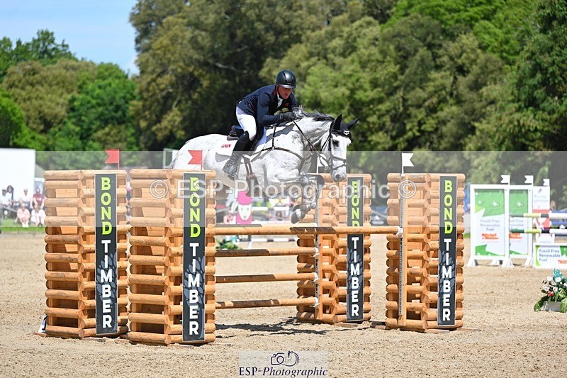 240525-133235-15409 - 433-EN_TARO_DES_VERNIER-Oliver_Townend