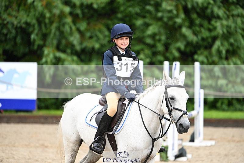 240824X-095331-23420 - 70cm Round 2 9.30 to 10.30