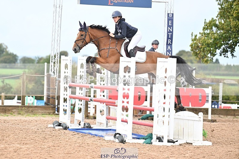 251003-133439-01159 - Cls 3 Foxhunter and 1.20m