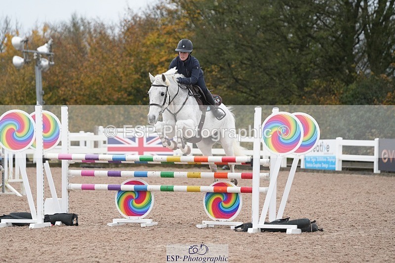 251107-133722-00994 - Cls 5 Newcomers and 1.10m Open