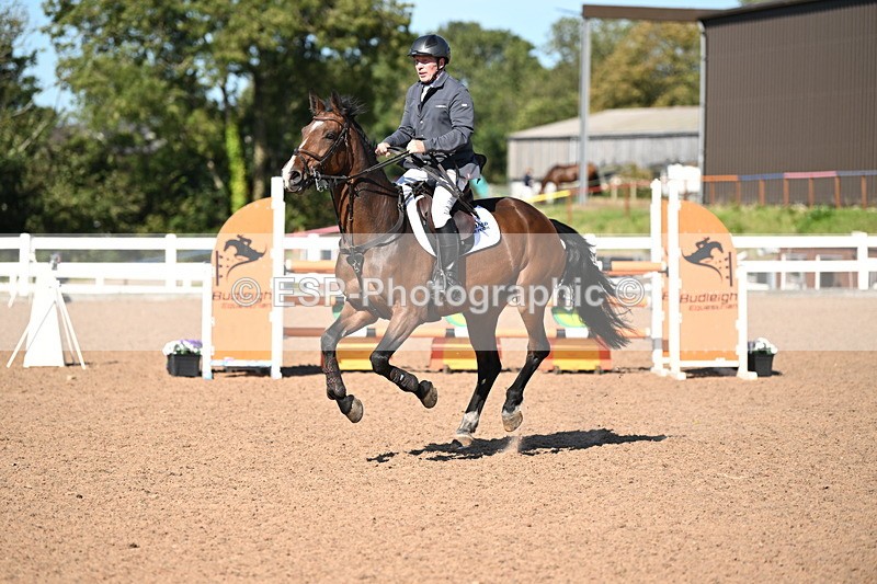 240914A-150434-07943 - Cls 25-S 1.10m Amateur Qualifier