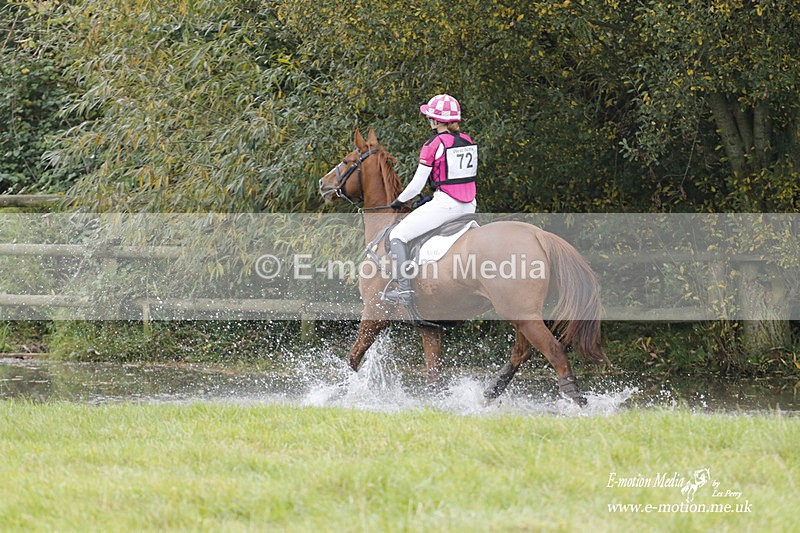  WWHT 171021 1048 - Open Novice (0.80m)  17/10/21